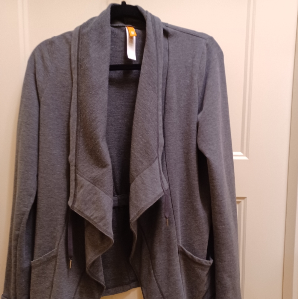 "Lucy" Jacket - Picture 2 of 4